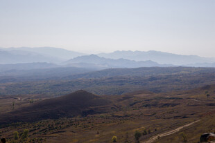 山峦远景 广袤大地风光