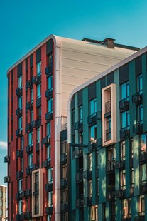 现代多彩高楼建筑图景