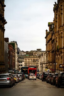 洲城市街道繁忙景象