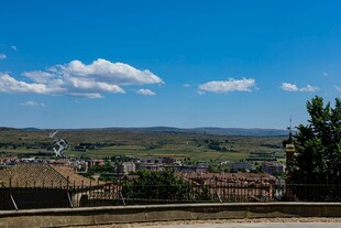 美丽田园风光远景图