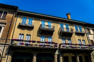 欧式风情建筑外观