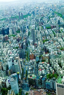 俯瞰繁华都市景观