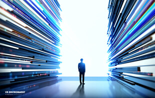 迈向科技未来的孤独身影