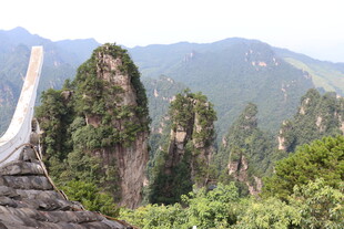 俯瞰张家界奇峰异石景观