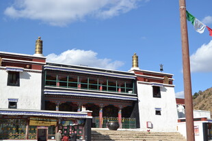 藏式建筑外观风光