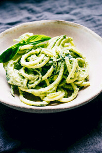 翠绿爽口的凉拌西葫芦丝