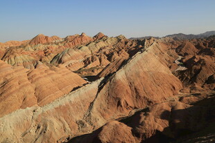 七彩丹霞地貌壮丽景观