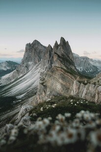 壮丽巍峨的高山景观