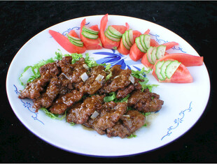 美味孜然牛肉配清爽瓜片