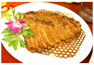 美味酱牛肉摆盘精致