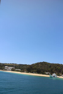 海滨风光 碧海蓝天与岸景