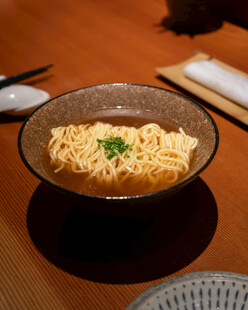 一碗美味的日式拉面