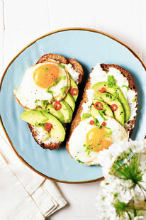 牛油果鸡蛋吐司美食特写