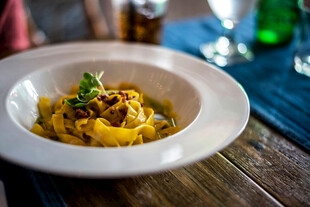 美味意面摆盘精致