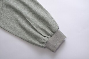 浅灰色袖口细节展示