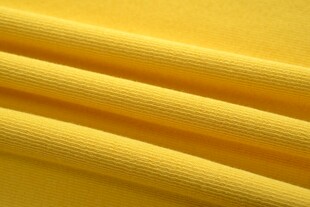 黄色条纹织物特写