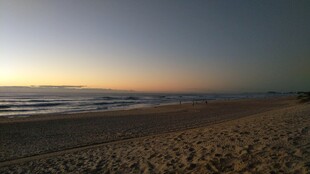 海边沙滩日落美景