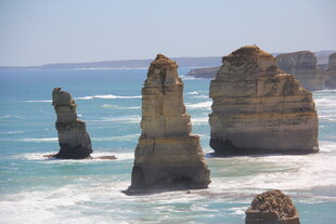 大洋路壮观的十二使徒岩
