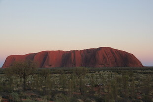 澳大利亚乌鲁鲁巨石景观