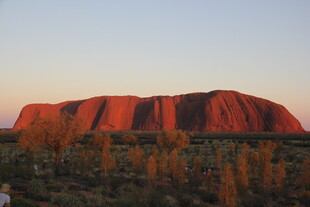 澳大利亚乌鲁鲁巨石景观