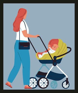 母亲推婴儿车漫步