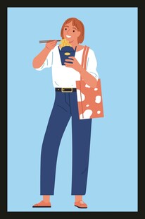 手持咖啡的时尚出行女子