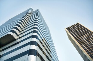 现代摩天大楼建筑景观