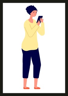 女子专注使用手机拍照