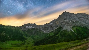 山间壮美日落美景