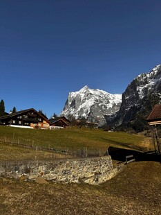 阿尔卑斯山脚下的美丽风光