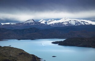 壮丽湖山雪景风光