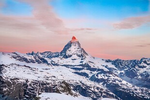 壮丽雪山马特洪峰美景