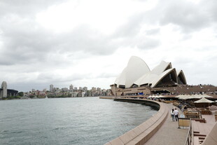 悉尼歌剧院海滨风光