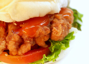 美味鸡肉汉堡特写