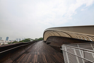 户外木质观景长廊