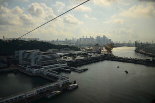 城市滨水风光俯瞰图