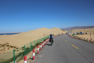 沙漠公路骑行风景