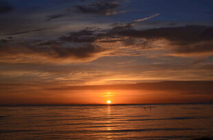 海上壮丽日落美景