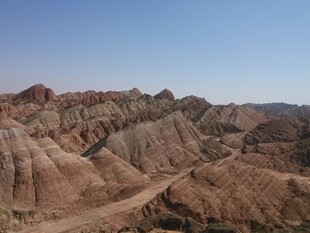 七彩丹霞地貌景观
