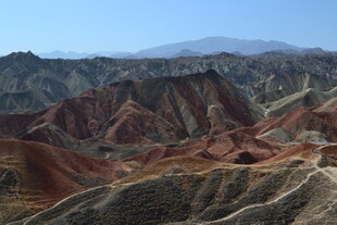 七彩丹霞地貌壮丽景观