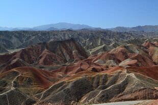 七彩丹霞地貌景观