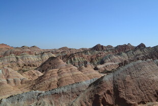 七彩丹霞地貌景观