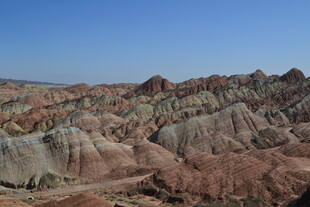 七彩丹霞地貌景观