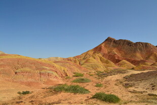 七彩斑斓的壮丽丹霞地貌