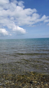 海边风光 辽阔大海与蓝天