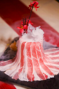 创意摆盘的精美雪花肥牛