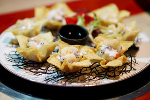 精致美味馄饨摆盘