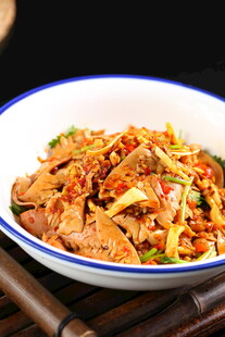 美味黄喉拌腰花