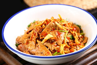 美味黄喉拌腰花