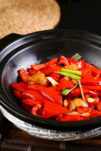 美味砂锅大红椒